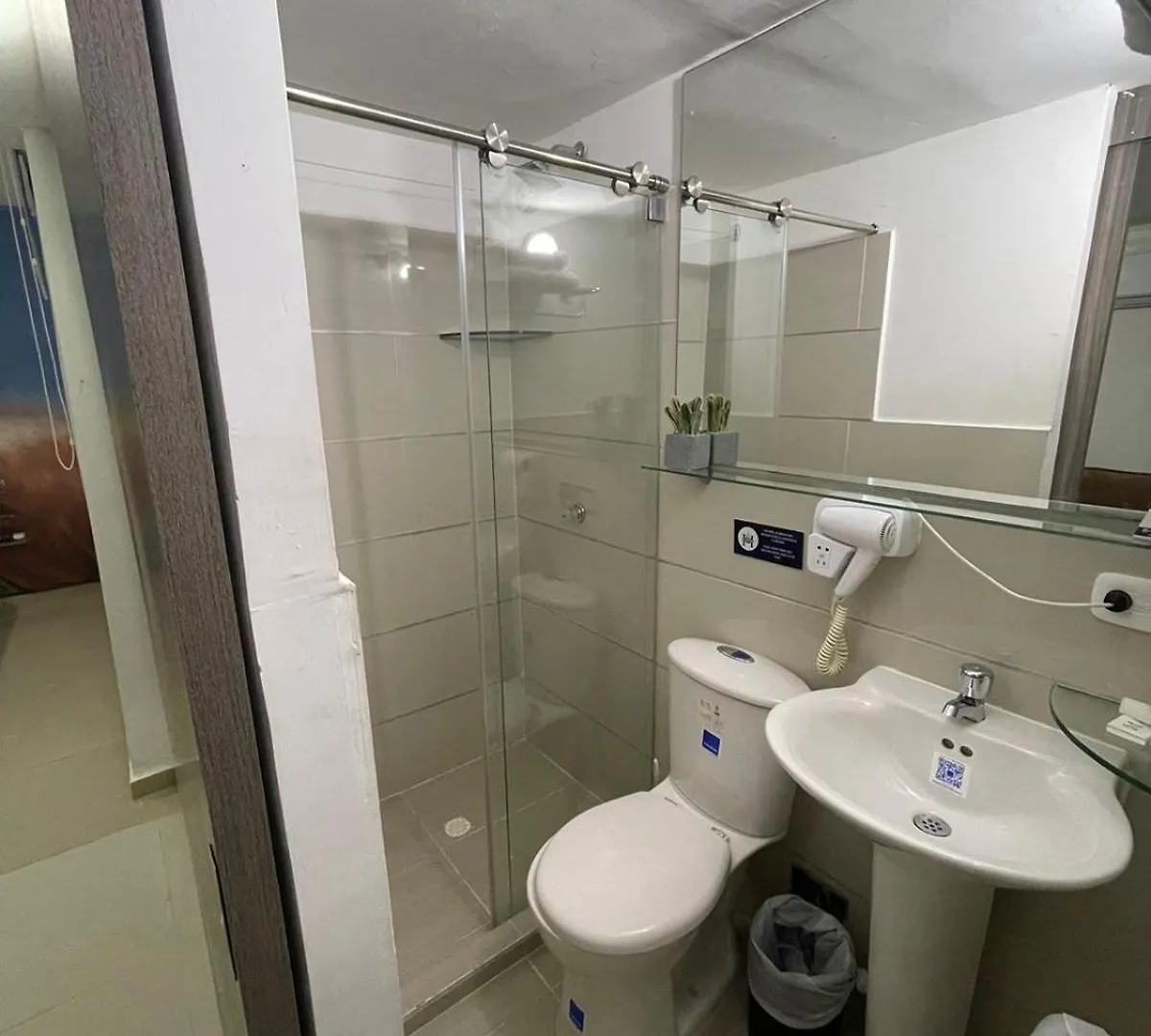 Hotel Hernandez Ctg Cartagena Colombia