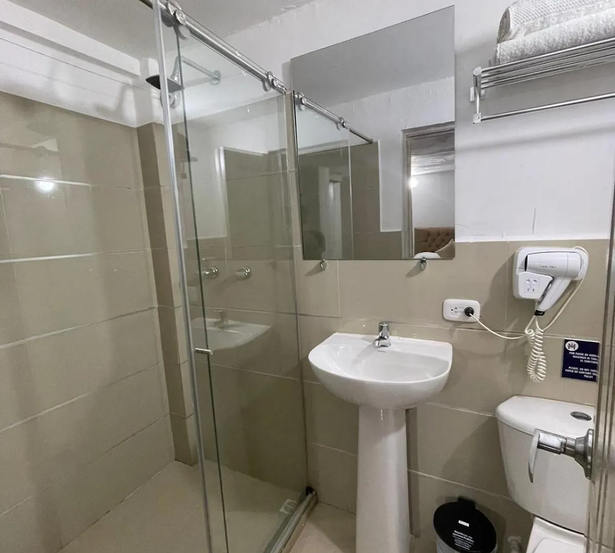 ***  Hotel Hernandez Ctg Cartagena Colombia